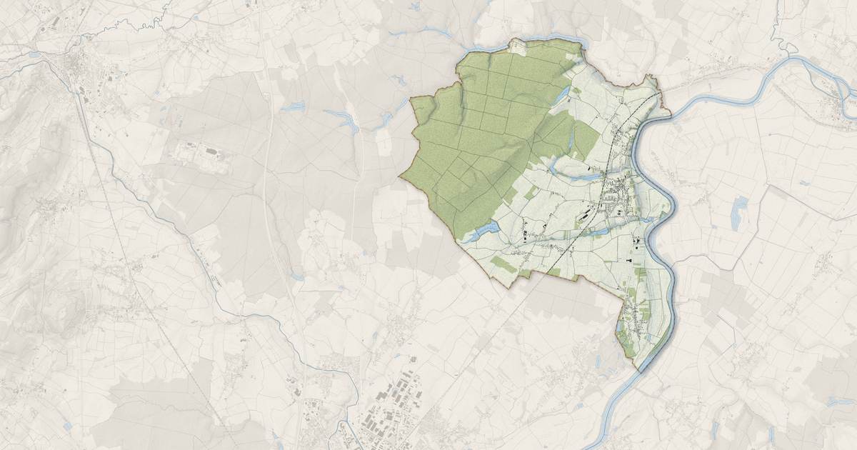 Portrait cartographique de Gergy : relief, eau, forêts, bâti et voies, calculés à partir des données de l'IGN