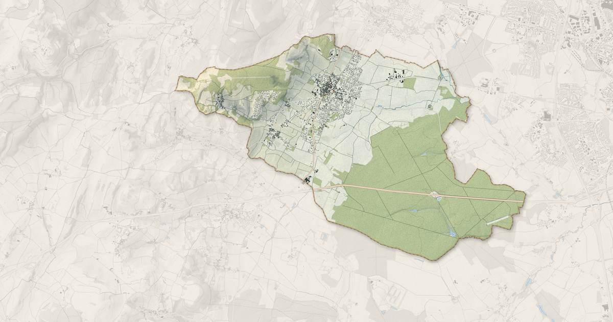 Portrait cartographique de Givry : relief, eau, forêts, bâti et voies, calculés à partir des données de l'IGN