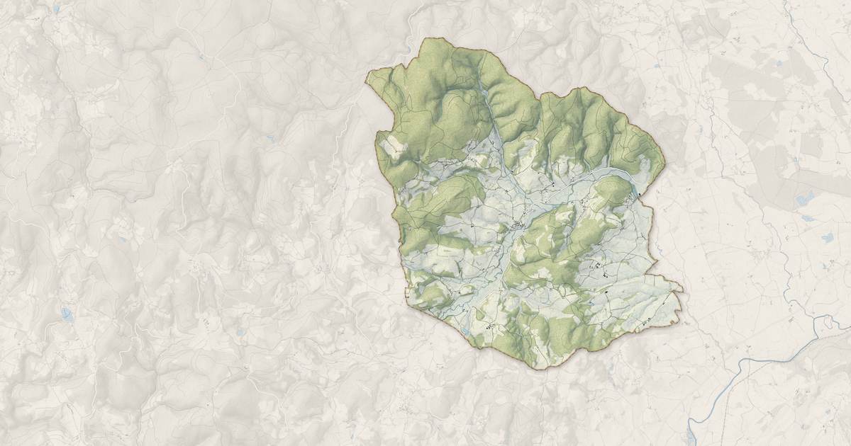 Portrait cartographique de La Grande-Verrière : relief, eau, forêts, bâti et voies, calculés à partir des données de l'IGN