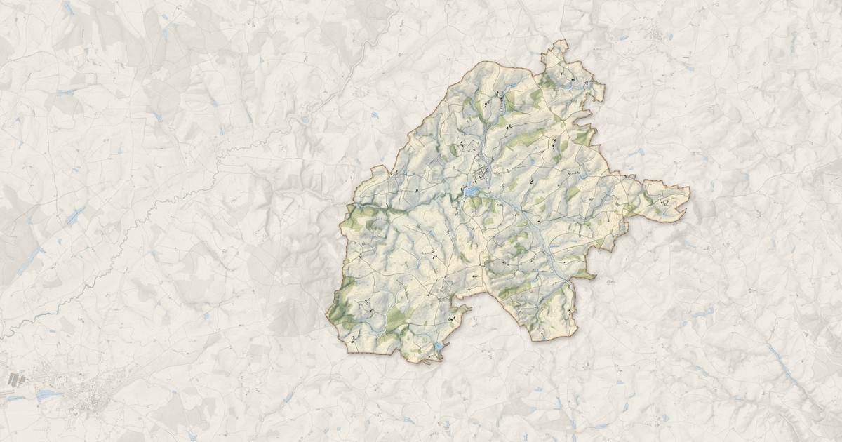 Portrait cartographique de Grury : relief, eau, forêts, bâti et voies, calculés à partir des données de l'IGN