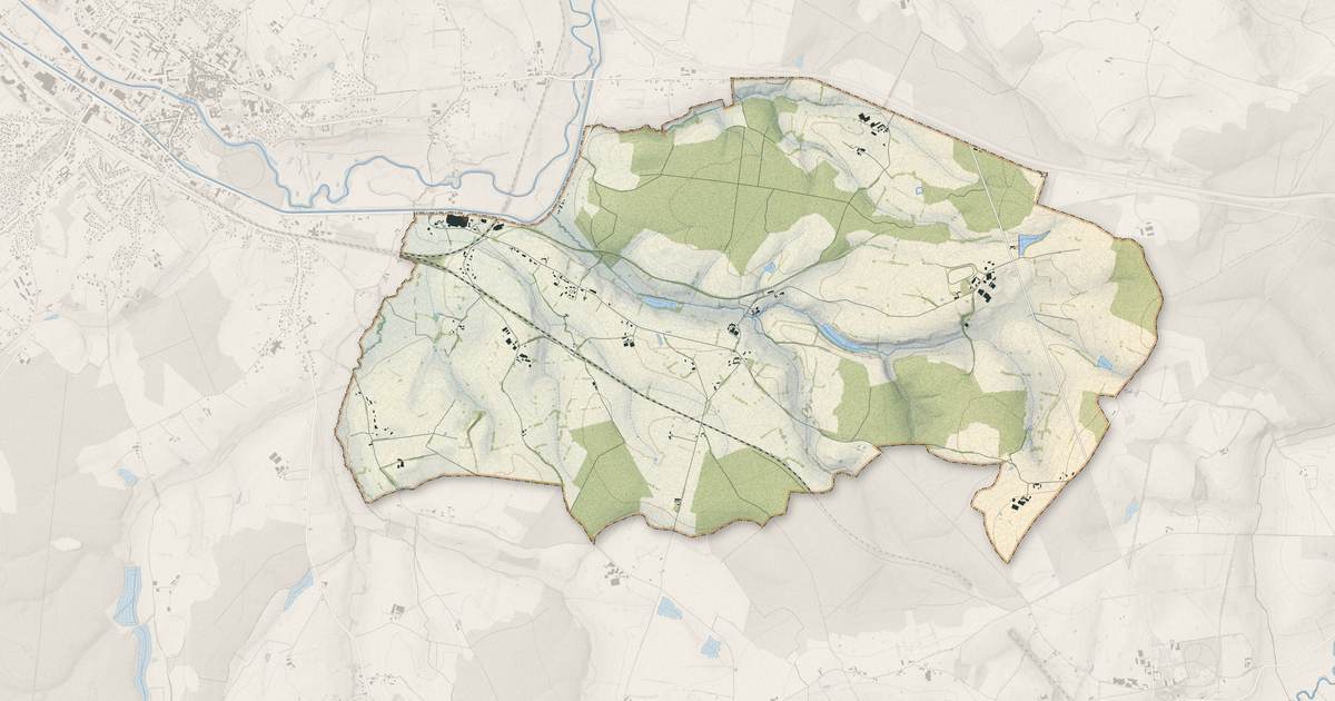 Portrait cartographique de Hautefond : relief, eau, forêts, bâti et voies, calculés à partir des données de l'IGN
