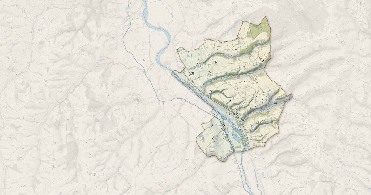 Portrait cartographique de Iguerande : relief, eau, forêts, bâti et voies, calculés à partir des données de l'IGN