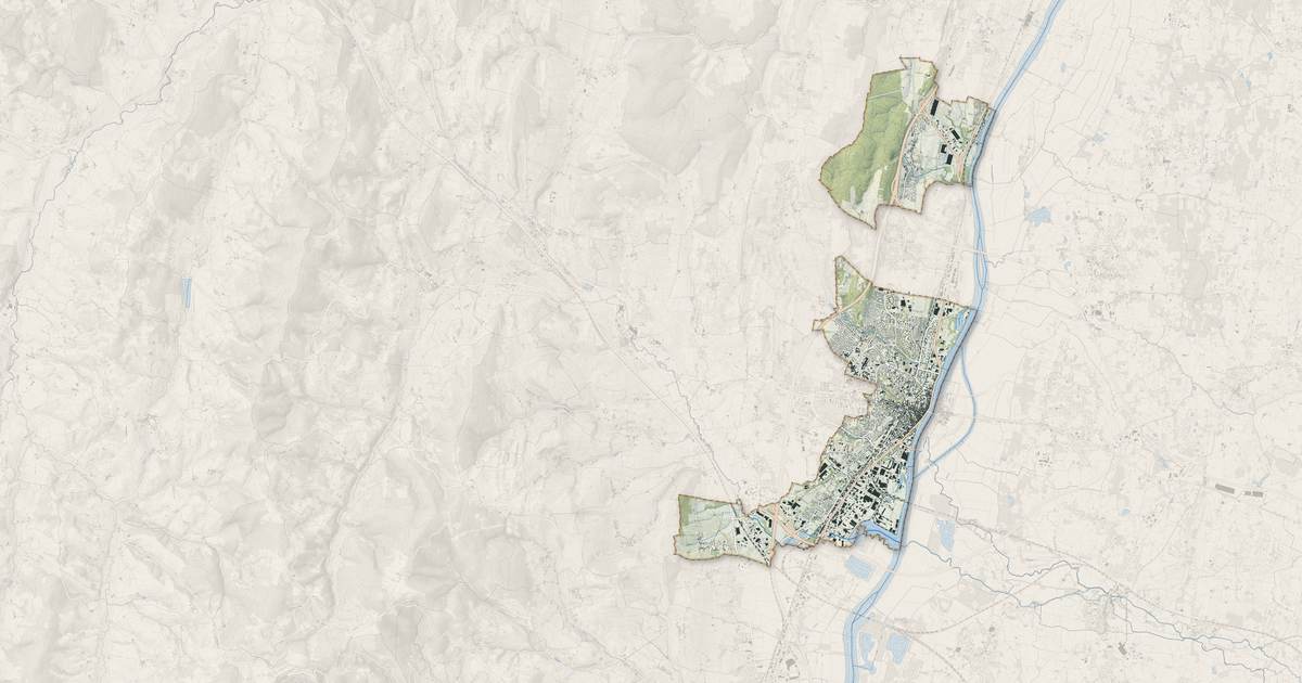 Portrait cartographique de Mâcon : relief, eau, forêts, bâti et voies, calculés à partir des données de l'IGN