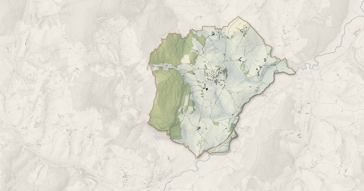 Portrait cartographique de Mazille : relief, eau, forêts, bâti et voies, calculés à partir des données de l'IGN
