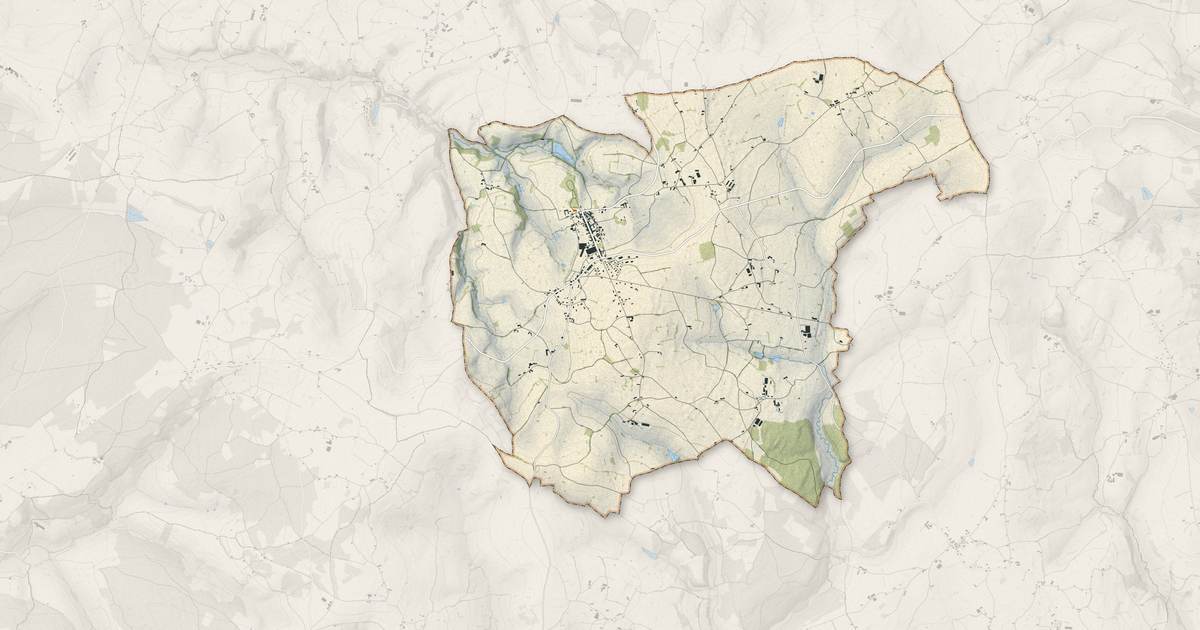 Portrait cartographique de Saint-Christophe-en-Brionnais : relief, eau, forêts, bâti et voies, calculés à partir des données de l'IGN