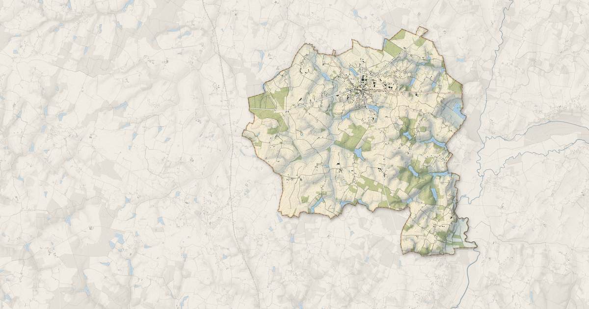 Portrait cartographique de Saint-Germain-du-Bois : relief, eau, forêts, bâti et voies, calculés à partir des données de l'IGN