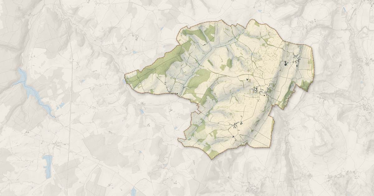 Portrait cartographique de Saint-Gervais-sur-Couches : relief, eau, forêts, bâti et voies, calculés à partir des données de l'IGN