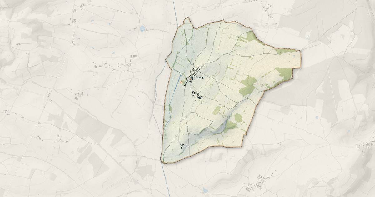 Portrait cartographique de Saint-Huruge : relief, eau, forêts, bâti et voies, calculés à partir des données de l'IGN