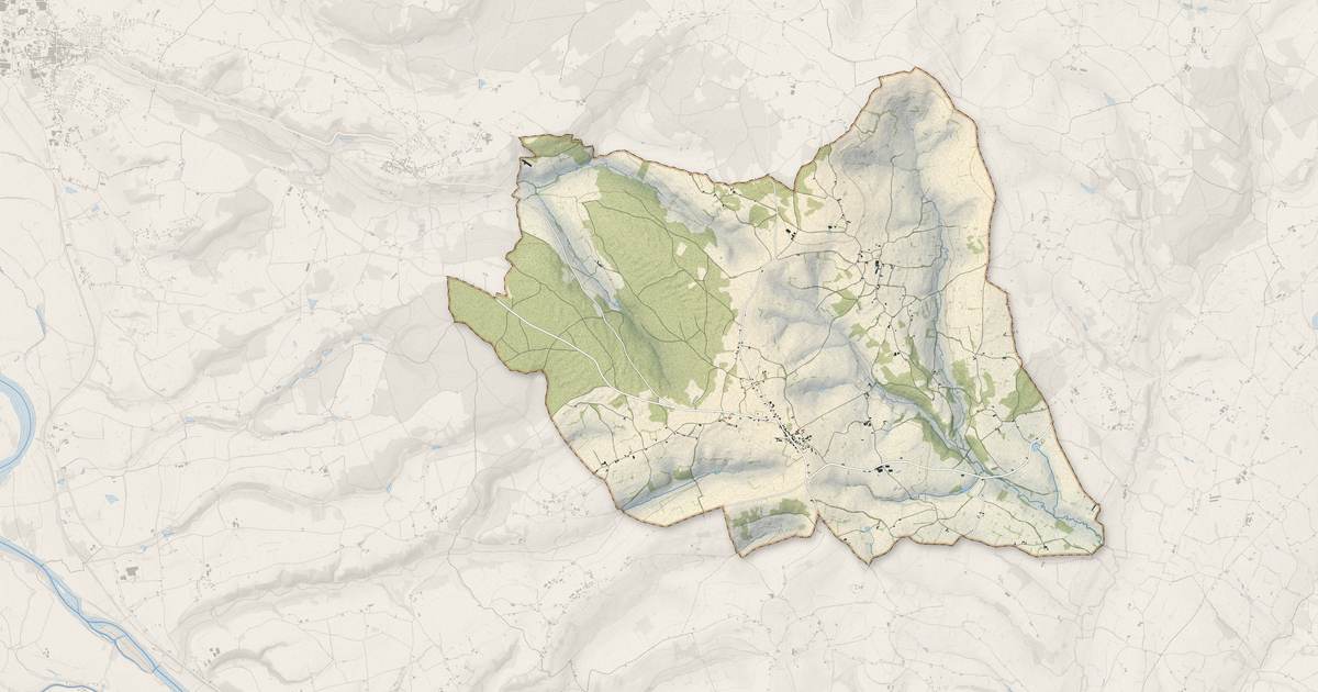 Portrait cartographique de Saint-Julien-de-Jonzy : relief, eau, forêts, bâti et voies, calculés à partir des données de l'IGN