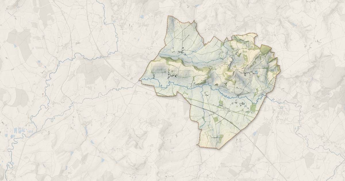 Portrait cartographique de Saint-Léger-du-Bois : relief, eau, forêts, bâti et voies, calculés à partir des données de l'IGN