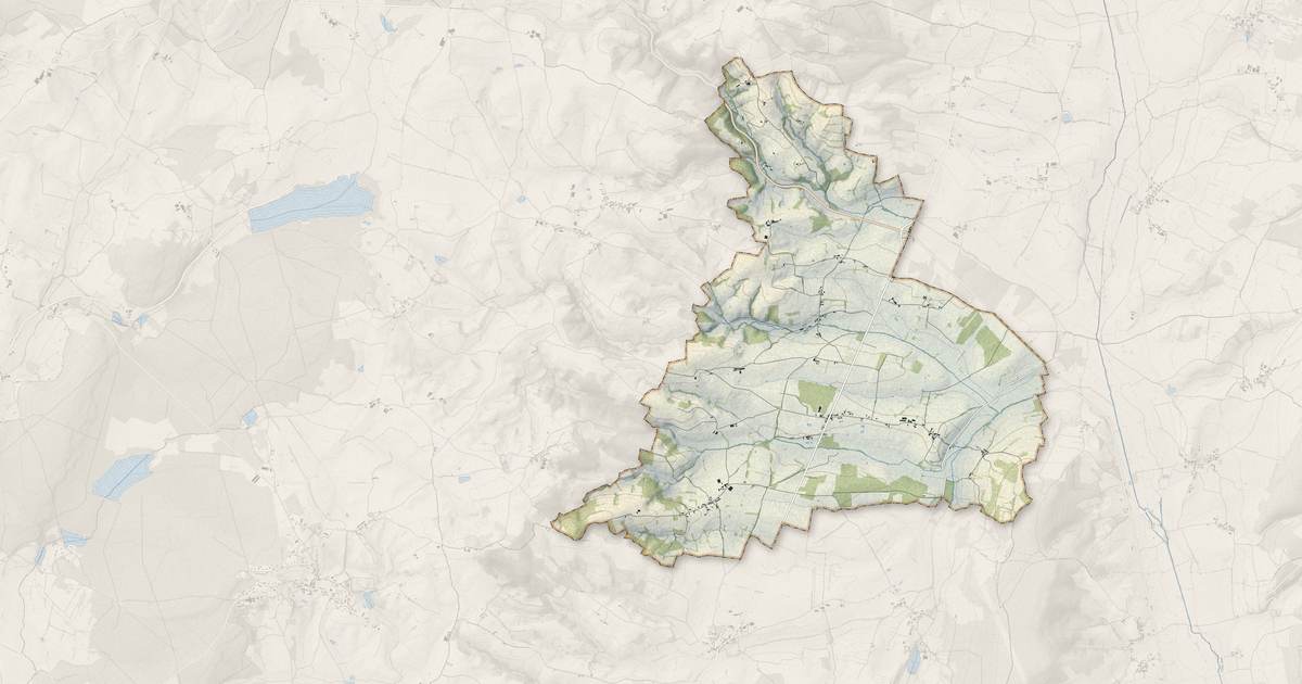 Portrait cartographique de Saint-Marcelin-de-Cray : relief, eau, forêts, bâti et voies, calculés à partir des données de l'IGN