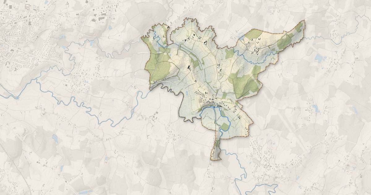 Portrait cartographique de Saint-Martin-du-Mont : relief, eau, forêts, bâti et voies, calculés à partir des données de l'IGN