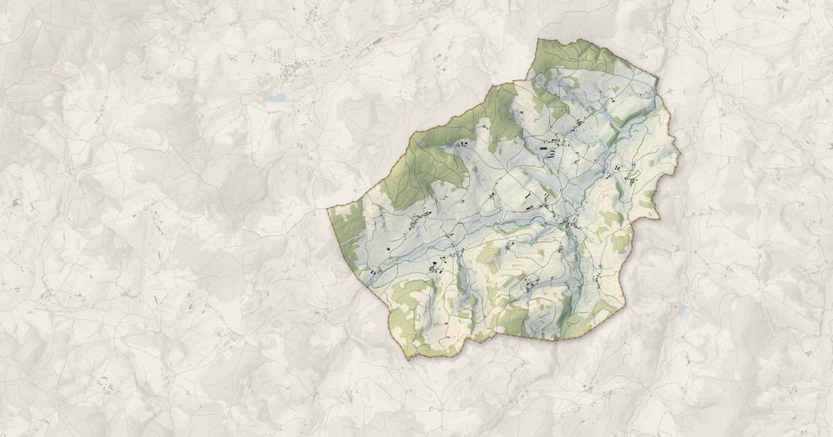 Portrait cartographique de Saint-Pierre-le-Vieux : relief, eau, forêts, bâti et voies, calculés à partir des données de l'IGN