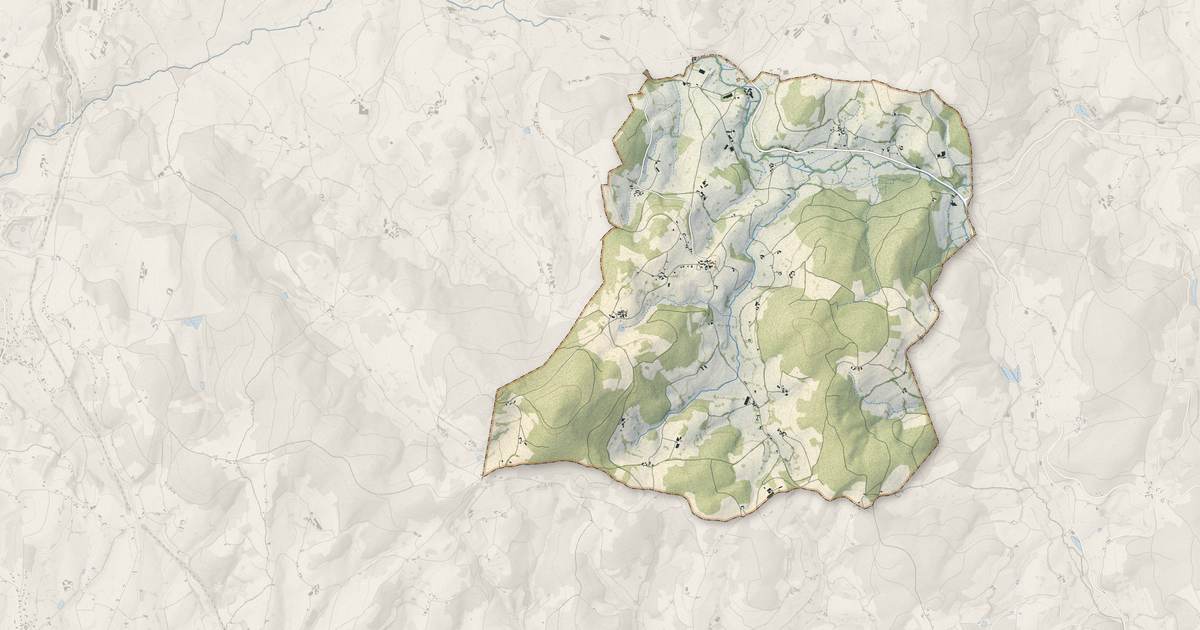 Portrait cartographique de Saint-Racho : relief, eau, forêts, bâti et voies, calculés à partir des données de l'IGN