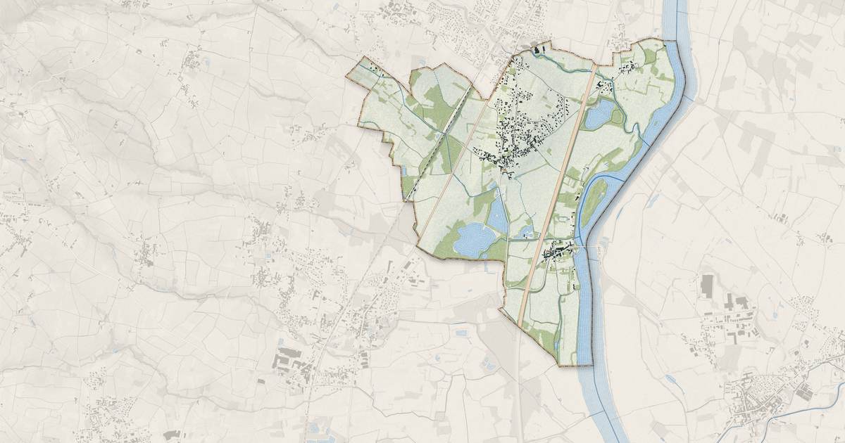 Portrait cartographique de Saint-Symphorien-d'Ancelles : relief, eau, forêts, bâti et voies, calculés à partir des données de l'IGN