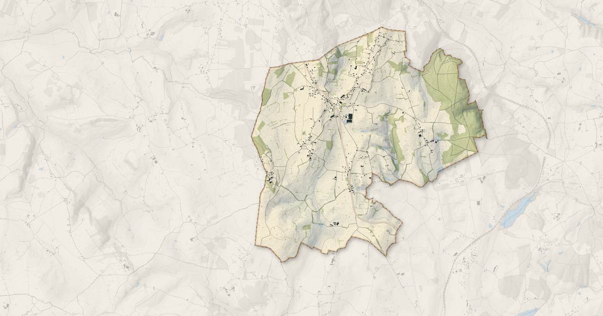 Portrait cartographique de Saint-Symphorien-des-Bois : relief, eau, forêts, bâti et voies, calculés à partir des données de l'IGN