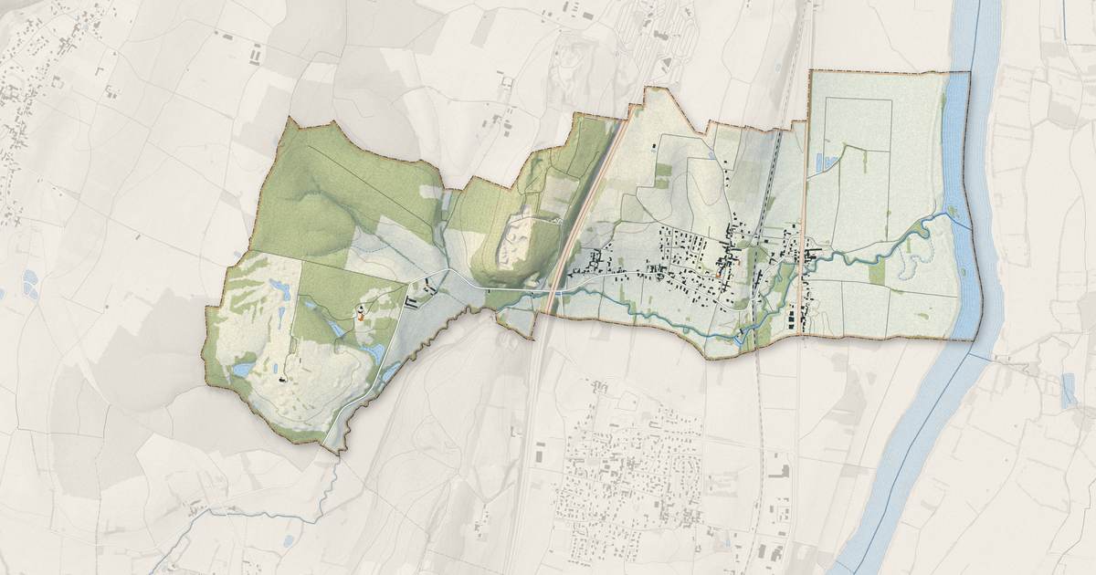 Portrait cartographique de La Salle : relief, eau, forêts, bâti et voies, calculés à partir des données de l'IGN