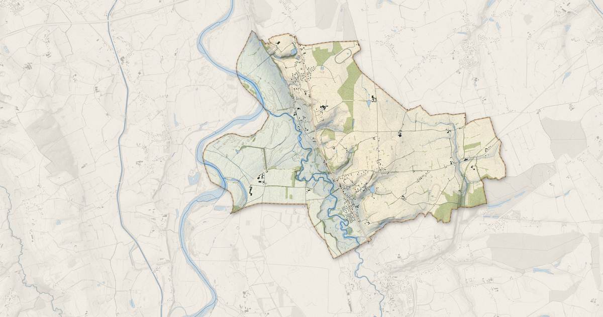Portrait cartographique de Varenne-Saint-Germain : relief, eau, forêts, bâti et voies, calculés à partir des données de l'IGN