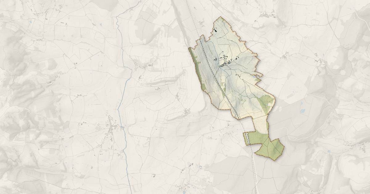 Portrait cartographique de Vaux-en-Pré : relief, eau, forêts, bâti et voies, calculés à partir des données de l'IGN