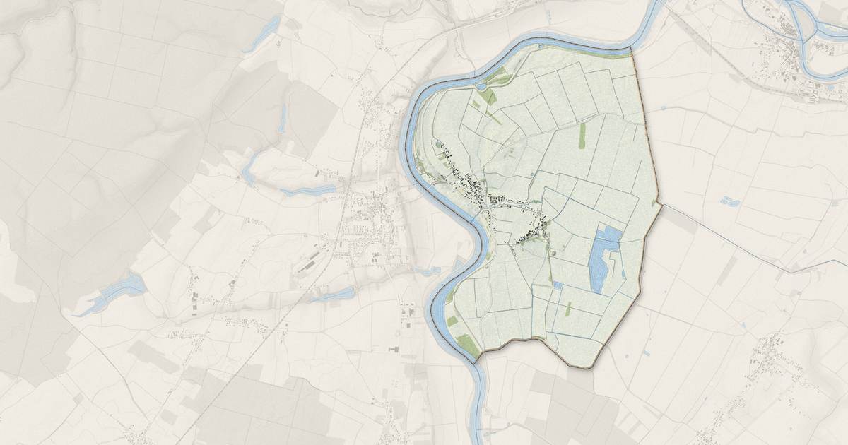 Portrait cartographique de Verjux : relief, eau, forêts, bâti et voies, calculés à partir des données de l'IGN
