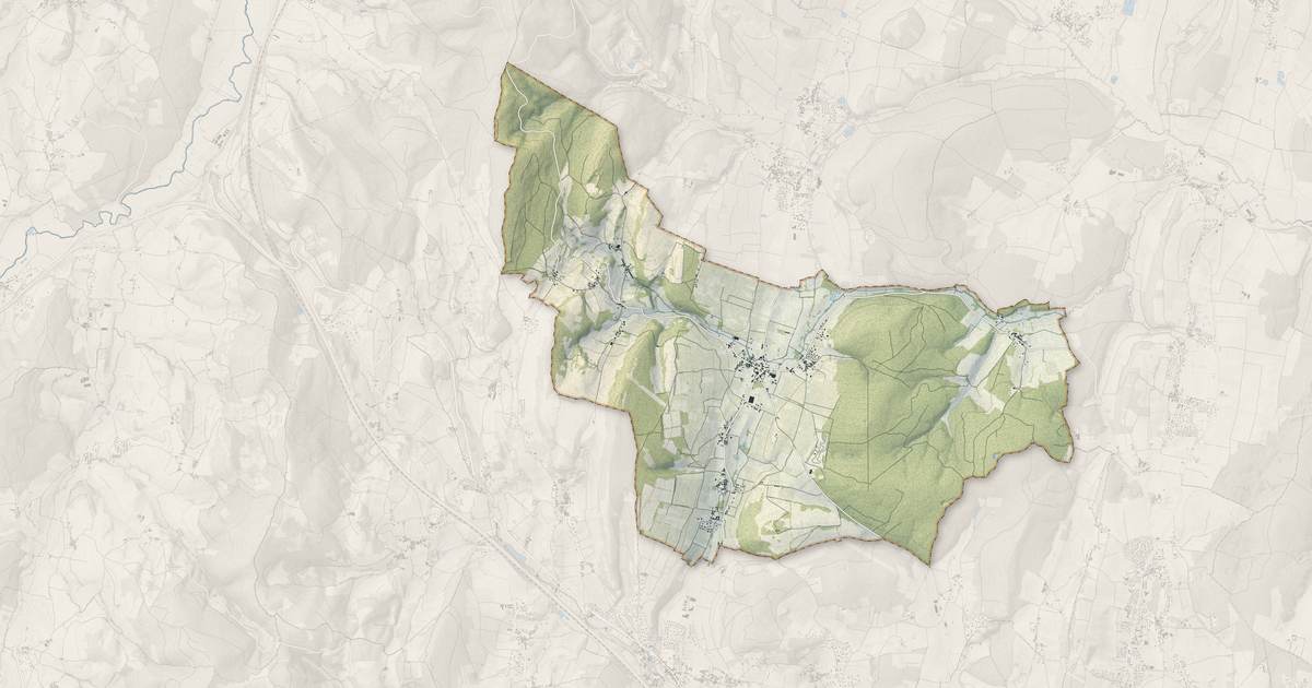 Portrait cartographique de Verzé : relief, eau, forêts, bâti et voies, calculés à partir des données de l'IGN