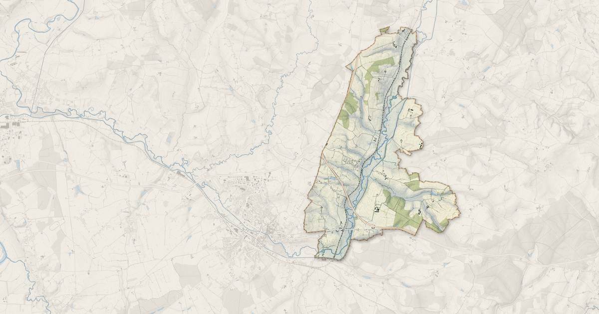 Portrait cartographique de Volesvres : relief, eau, forêts, bâti et voies, calculés à partir des données de l'IGN