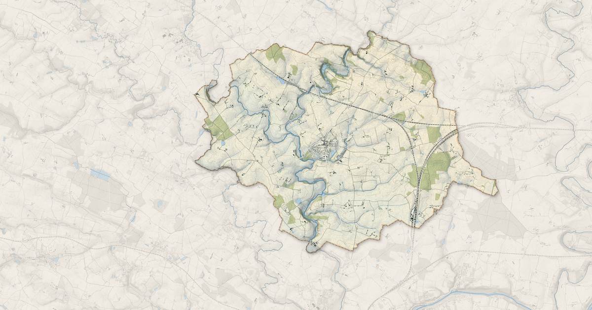 Portrait cartographique de Auvers-le-Hamon : relief, eau, forêts, bâti et voies, calculés à partir des données de l'IGN