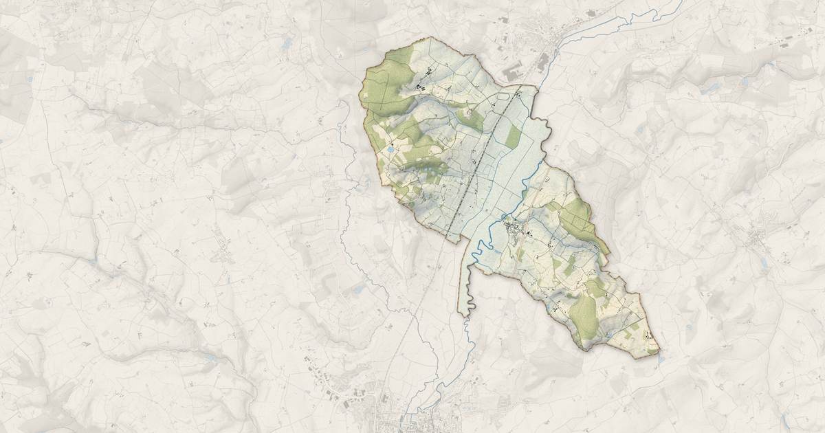 Portrait cartographique de Avezé : relief, eau, forêts, bâti et voies, calculés à partir des données de l'IGN