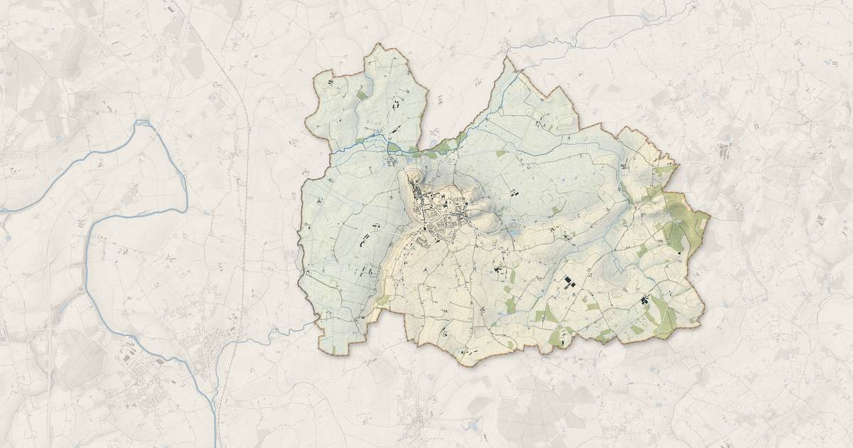 Portrait cartographique de Ballon-Saint Mars : relief, eau, forêts, bâti et voies, calculés à partir des données de l'IGN