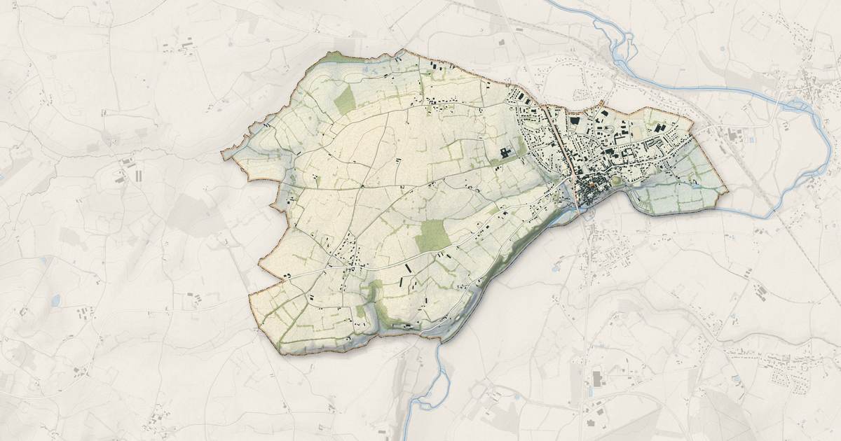 Portrait cartographique de Beaumont-sur-Sarthe : relief, eau, forêts, bâti et voies, calculés à partir des données de l'IGN