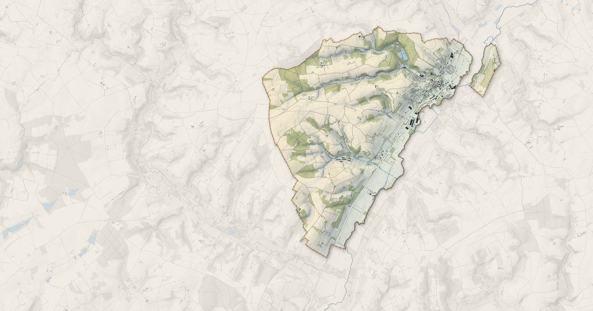 Portrait cartographique de Bessé-sur-Braye : relief, eau, forêts, bâti et voies, calculés à partir des données de l'IGN