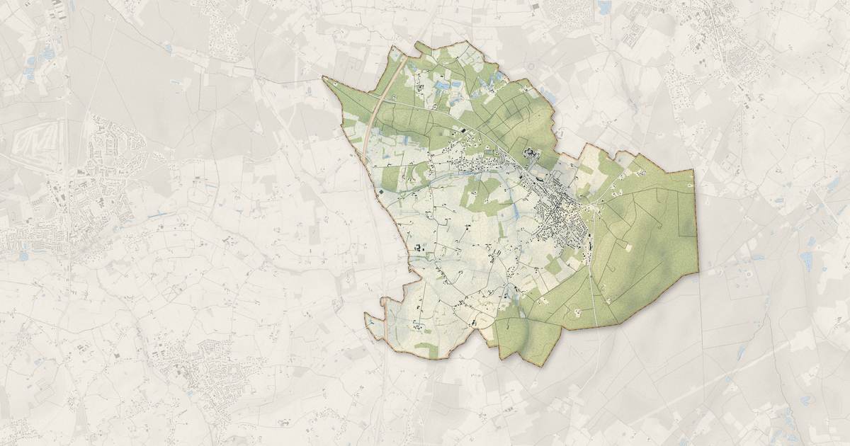 Portrait cartographique de Brette-les-Pins : relief, eau, forêts, bâti et voies, calculés à partir des données de l'IGN