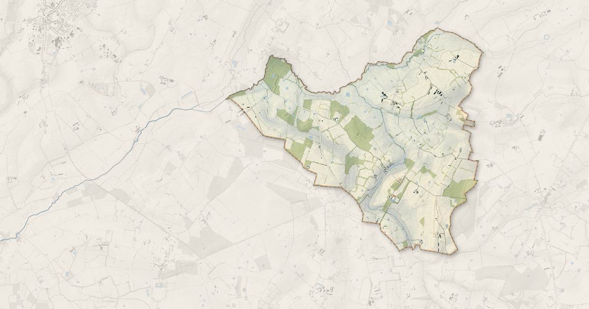 Portrait cartographique de Courcival : relief, eau, forêts, bâti et voies, calculés à partir des données de l'IGN