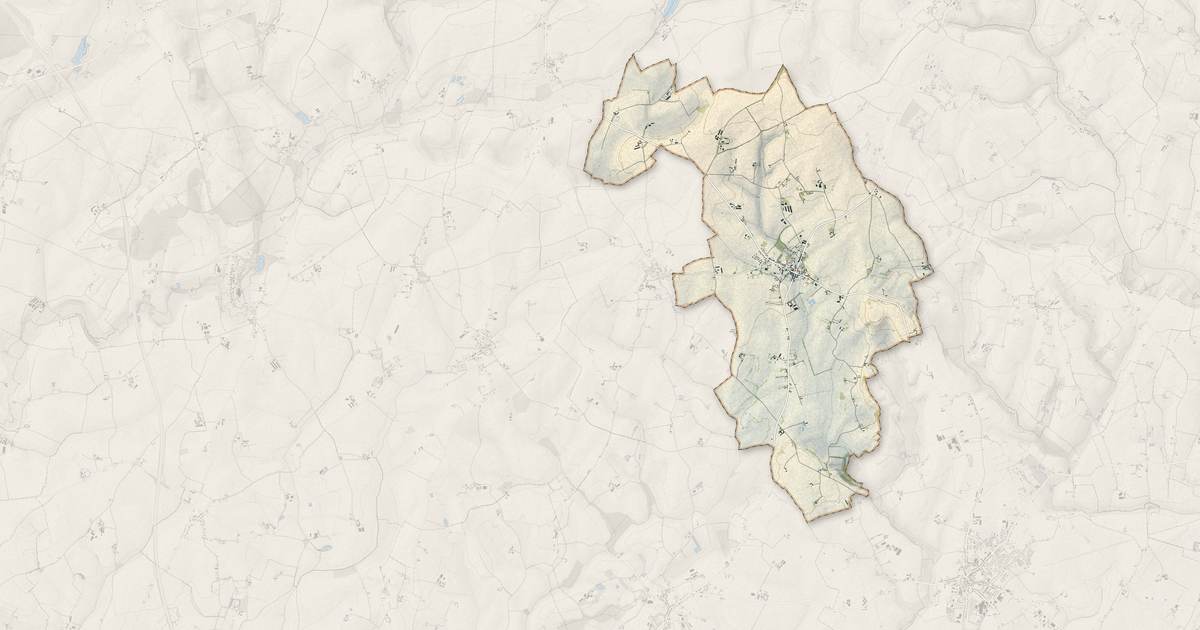 Portrait cartographique de Courgains : relief, eau, forêts, bâti et voies, calculés à partir des données de l'IGN