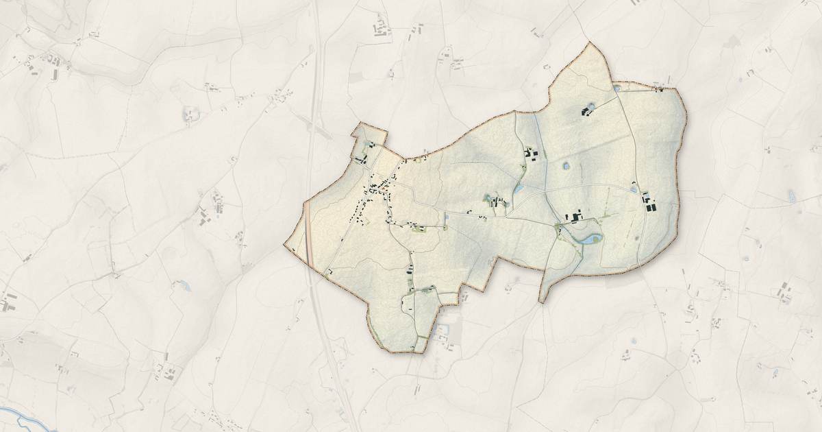 Portrait cartographique de Doucelles : relief, eau, forêts, bâti et voies, calculés à partir des données de l'IGN