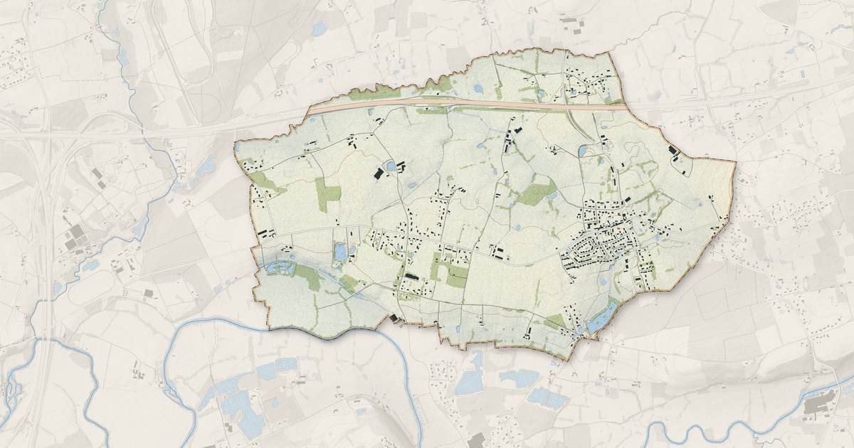 Portrait cartographique de Fatines : relief, eau, forêts, bâti et voies, calculés à partir des données de l'IGN