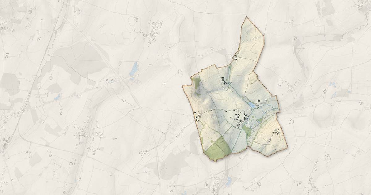 Portrait cartographique de Grandchamp : relief, eau, forêts, bâti et voies, calculés à partir des données de l'IGN