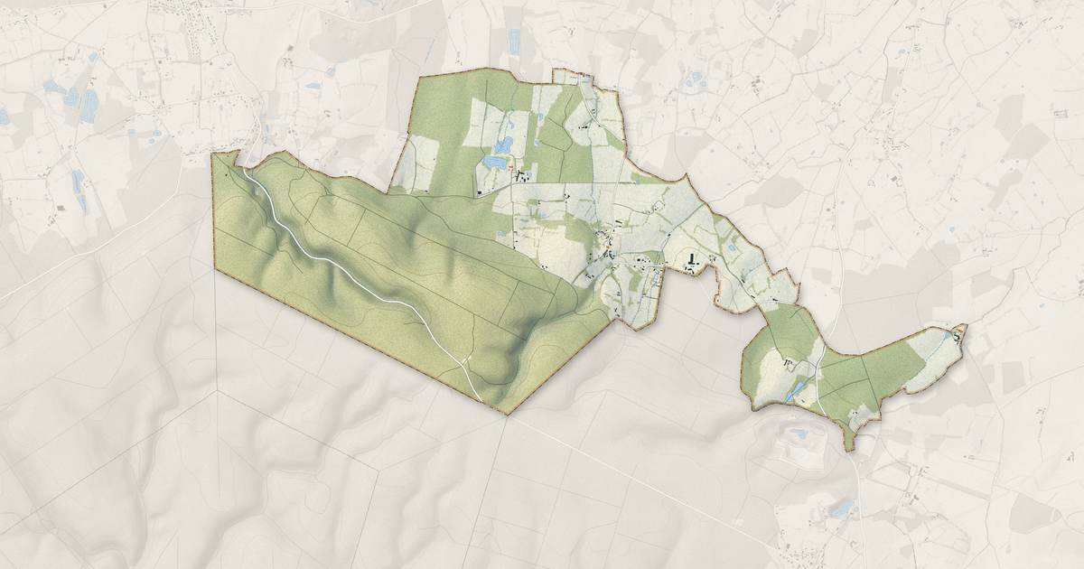 Portrait cartographique de Louzes : relief, eau, forêts, bâti et voies, calculés à partir des données de l'IGN