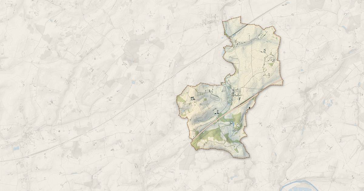 Portrait cartographique de Maigné : relief, eau, forêts, bâti et voies, calculés à partir des données de l'IGN