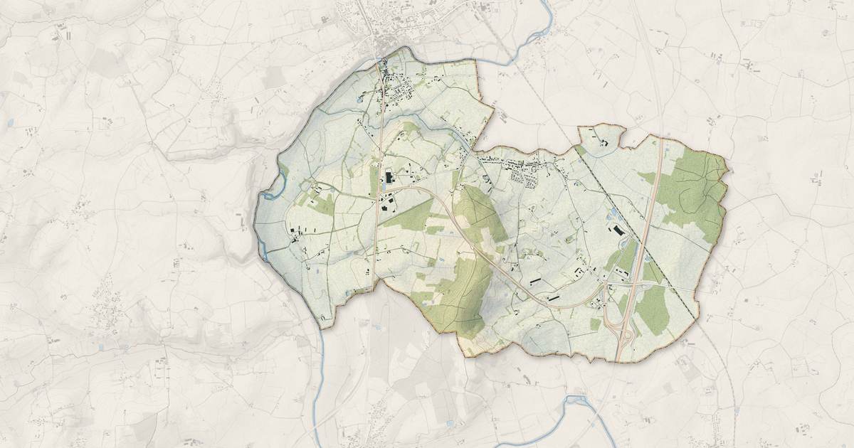 Portrait cartographique de Maresché : relief, eau, forêts, bâti et voies, calculés à partir des données de l'IGN