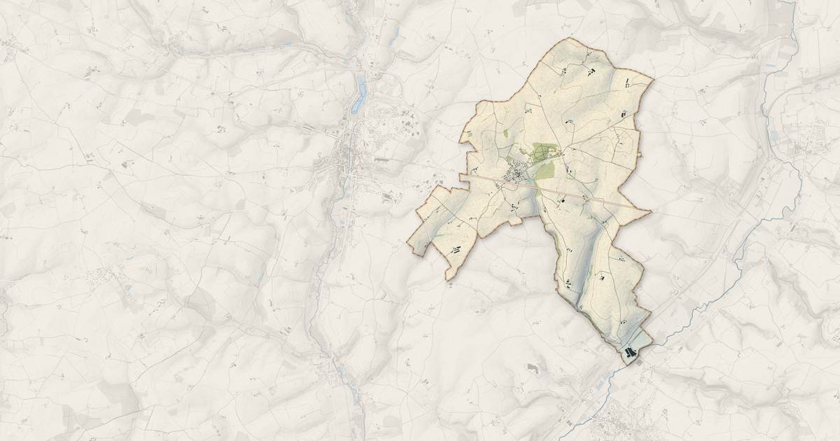 Portrait cartographique de Marolles-lès-Saint-Calais : relief, eau, forêts, bâti et voies, calculés à partir des données de l'IGN