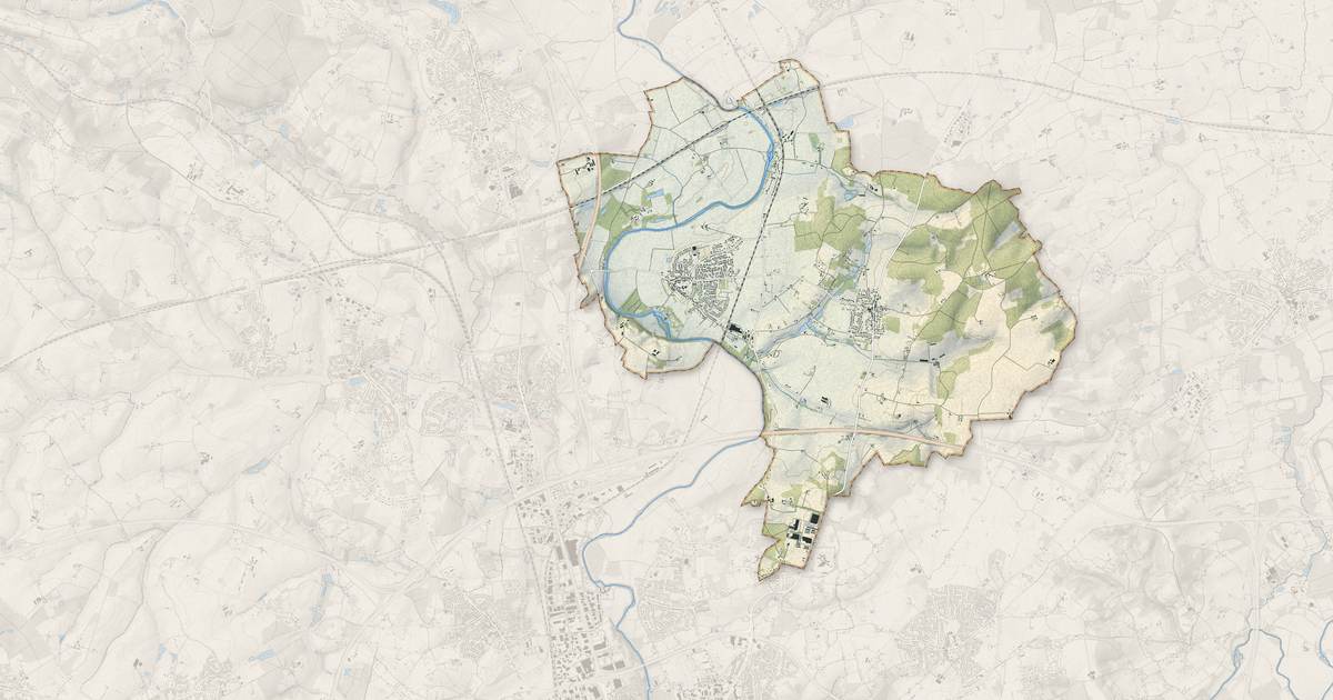 Portrait cartographique de Neuville-sur-Sarthe : relief, eau, forêts, bâti et voies, calculés à partir des données de l'IGN
