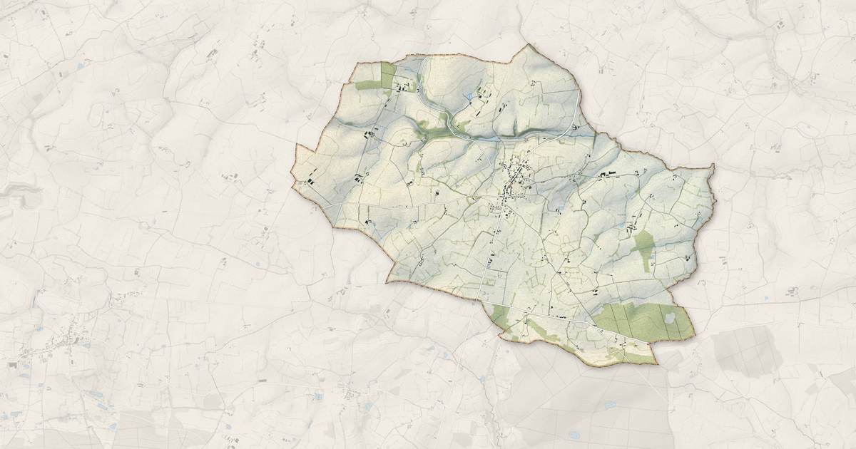 Portrait cartographique de Parennes : relief, eau, forêts, bâti et voies, calculés à partir des données de l'IGN