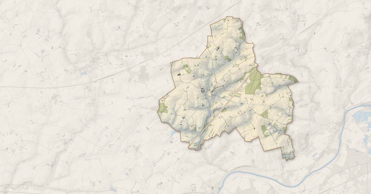 Portrait cartographique de Pirmil : relief, eau, forêts, bâti et voies, calculés à partir des données de l'IGN