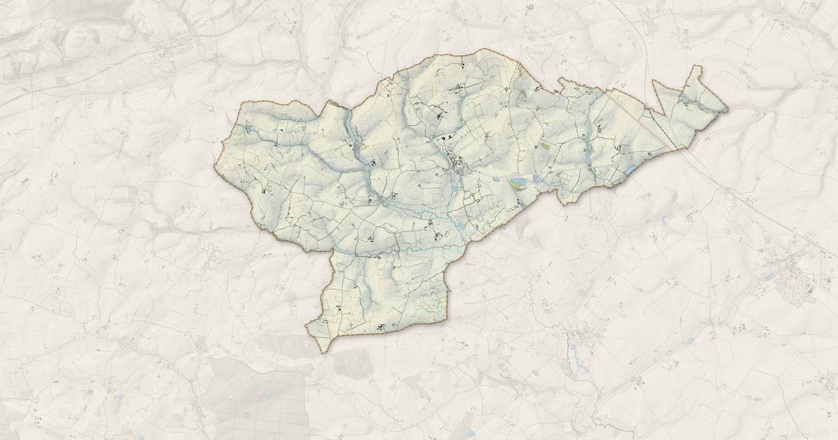 Portrait cartographique de Rouez : relief, eau, forêts, bâti et voies, calculés à partir des données de l'IGN