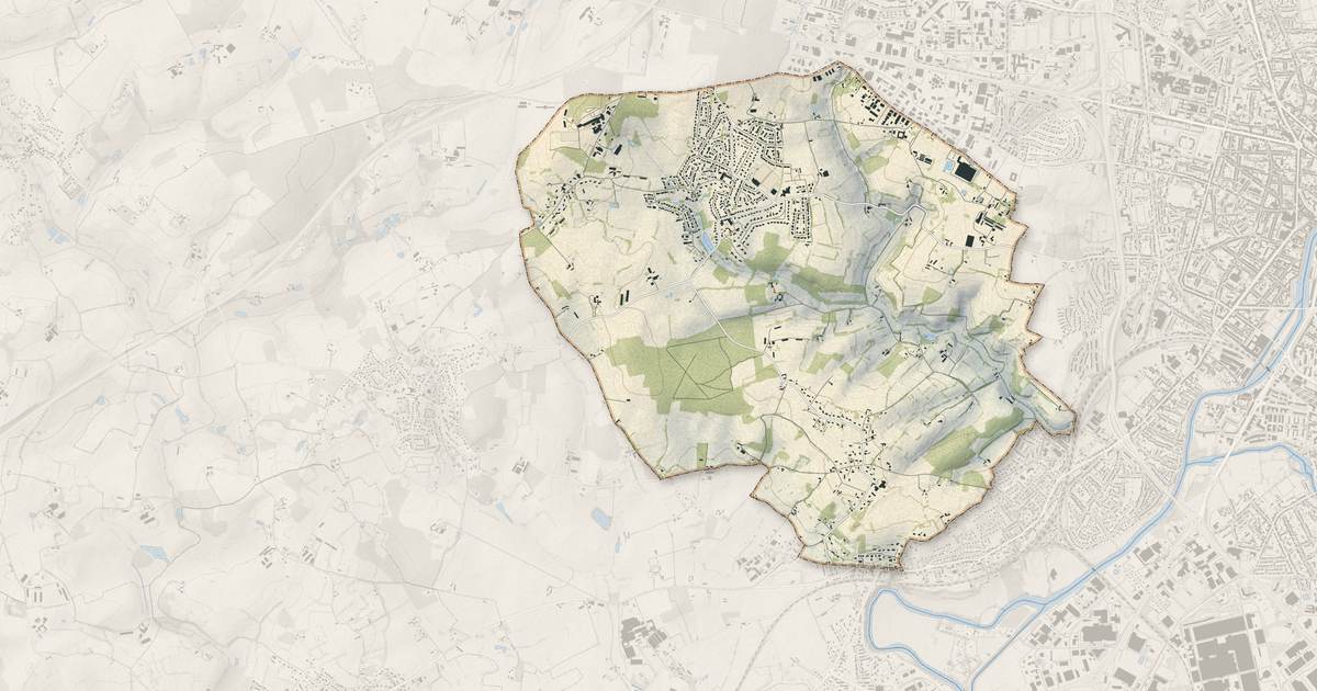 Portrait cartographique de Rouillon : relief, eau, forêts, bâti et voies, calculés à partir des données de l'IGN