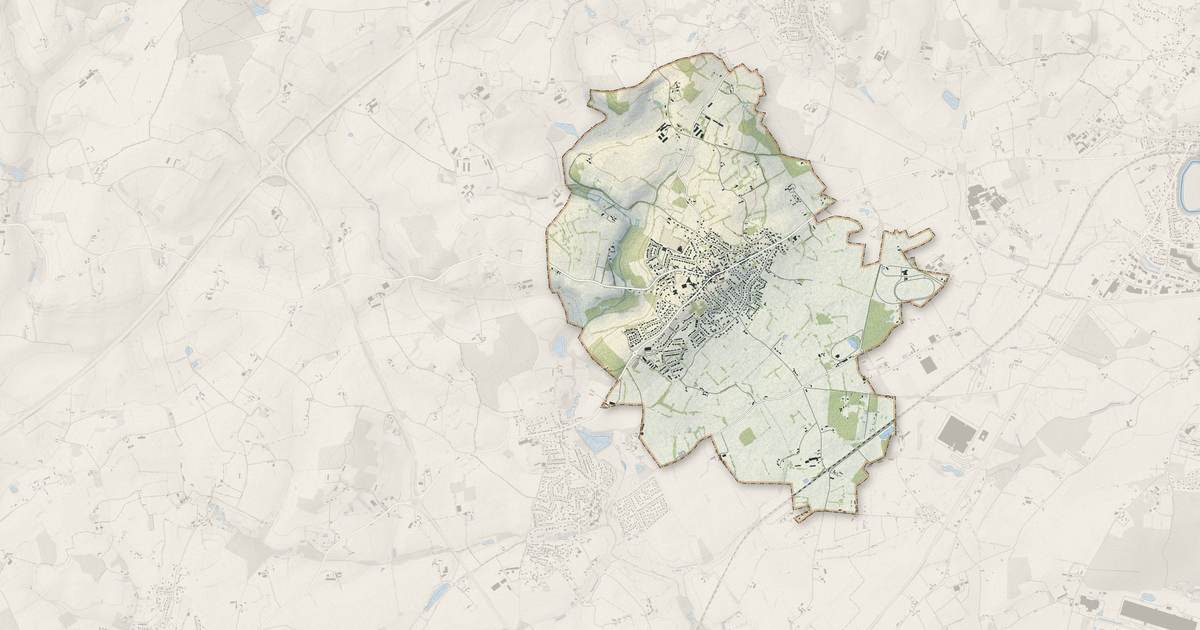 Portrait cartographique de Saint-Georges-du-Bois : relief, eau, forêts, bâti et voies, calculés à partir des données de l'IGN