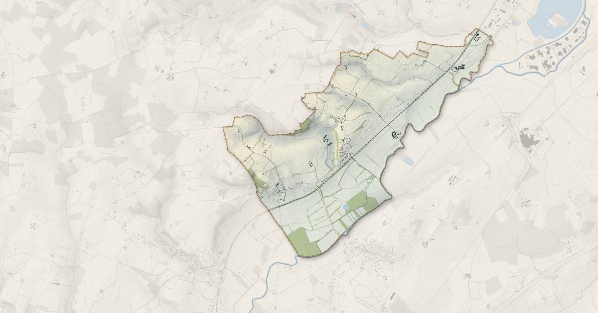 Portrait cartographique de Saint-Martin-des-Monts : relief, eau, forêts, bâti et voies, calculés à partir des données de l'IGN