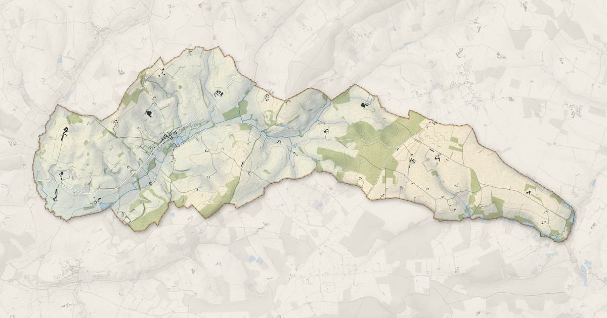 Portrait cartographique de Saint-Ulphace : relief, eau, forêts, bâti et voies, calculés à partir des données de l'IGN