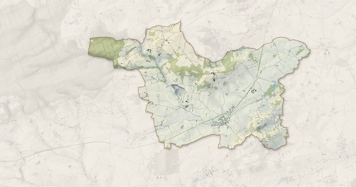 Portrait cartographique de Ségrie : relief, eau, forêts, bâti et voies, calculés à partir des données de l'IGN